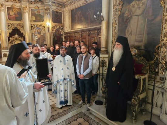 Abbot Metodije Visits Bishop Irinej of Backa